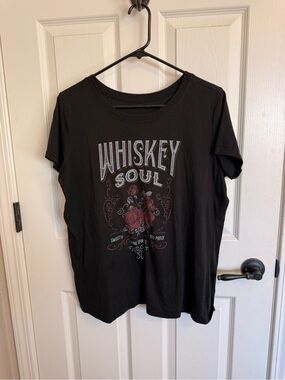 Torrid Size 0 Black Whiskey Soul Roses Western Graphic Tee